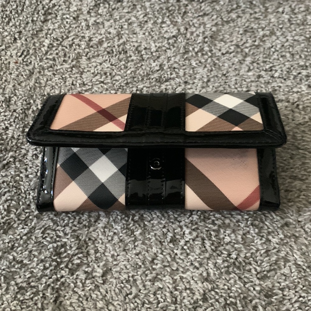 Burberry Wallet - Picture 5 of 5
